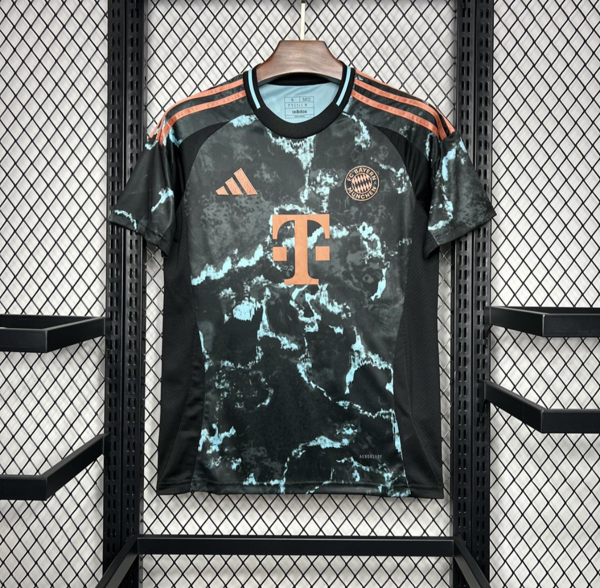 Bayern Munich Away Shirt 24/25