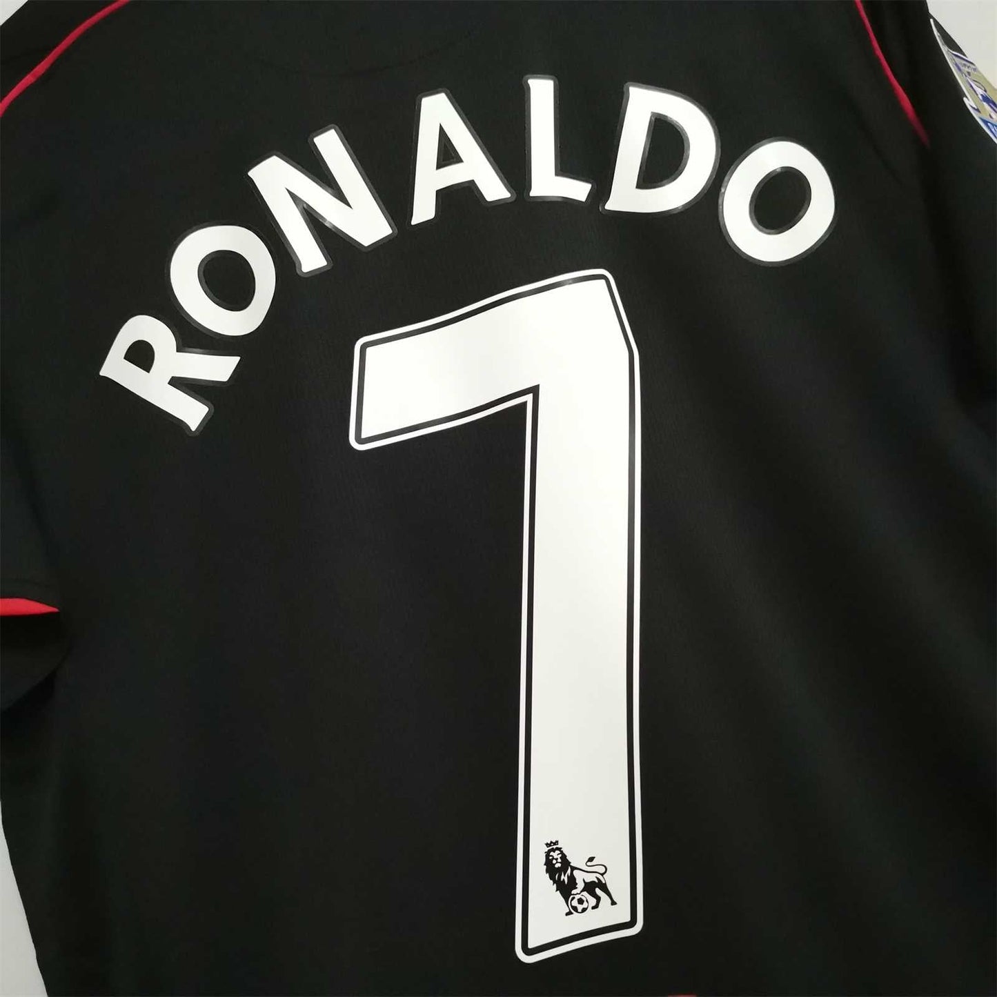 MANCHESTER UNITED 2007-08 AWAY SHIRT